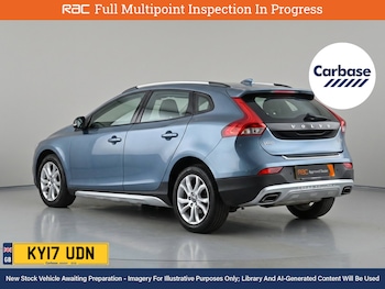 Used Volvo V40 2017 for sale - 77929083: Photo