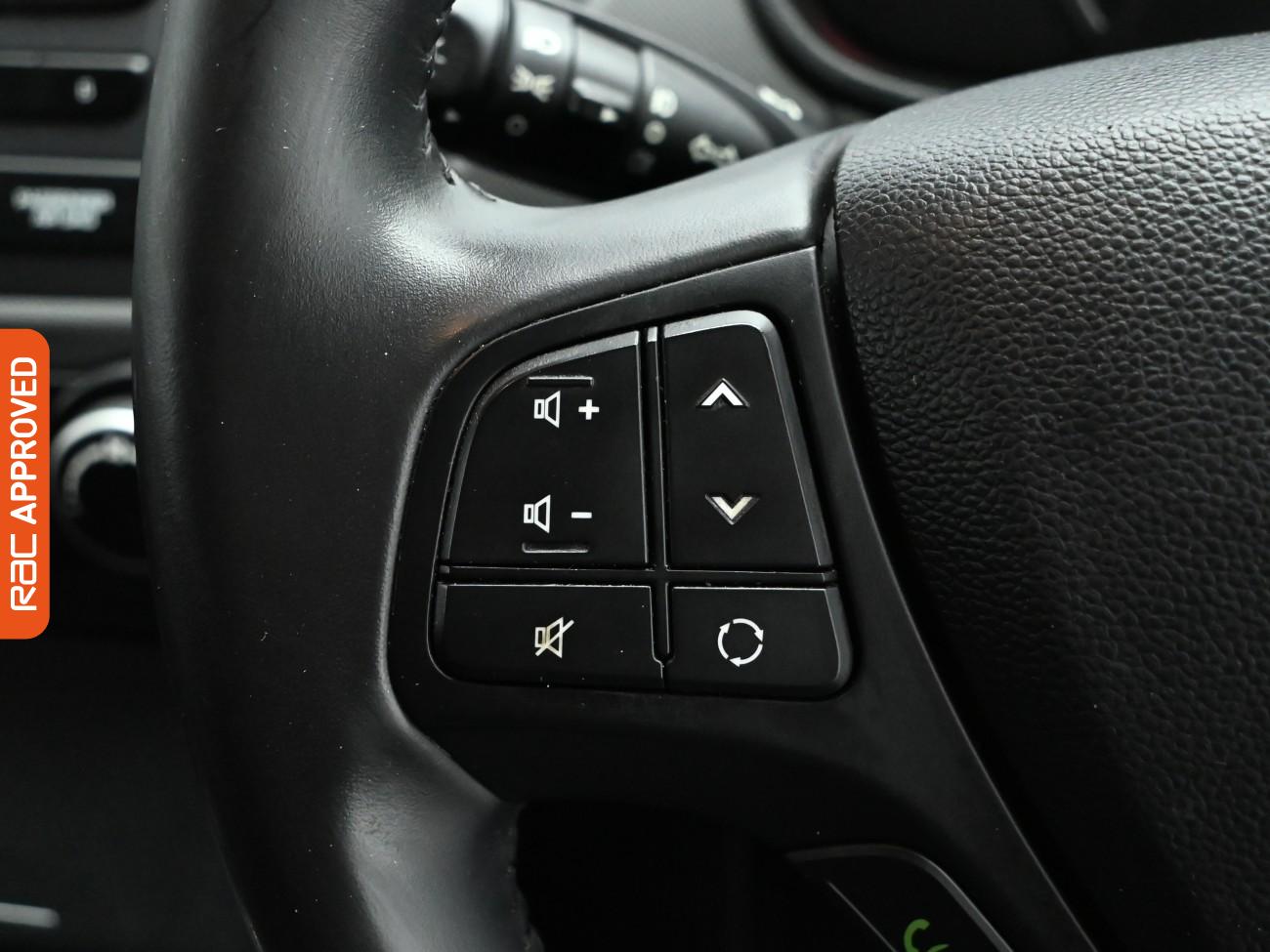 Used Hyundai i10 2017 for sale - 76641886: Photo 19