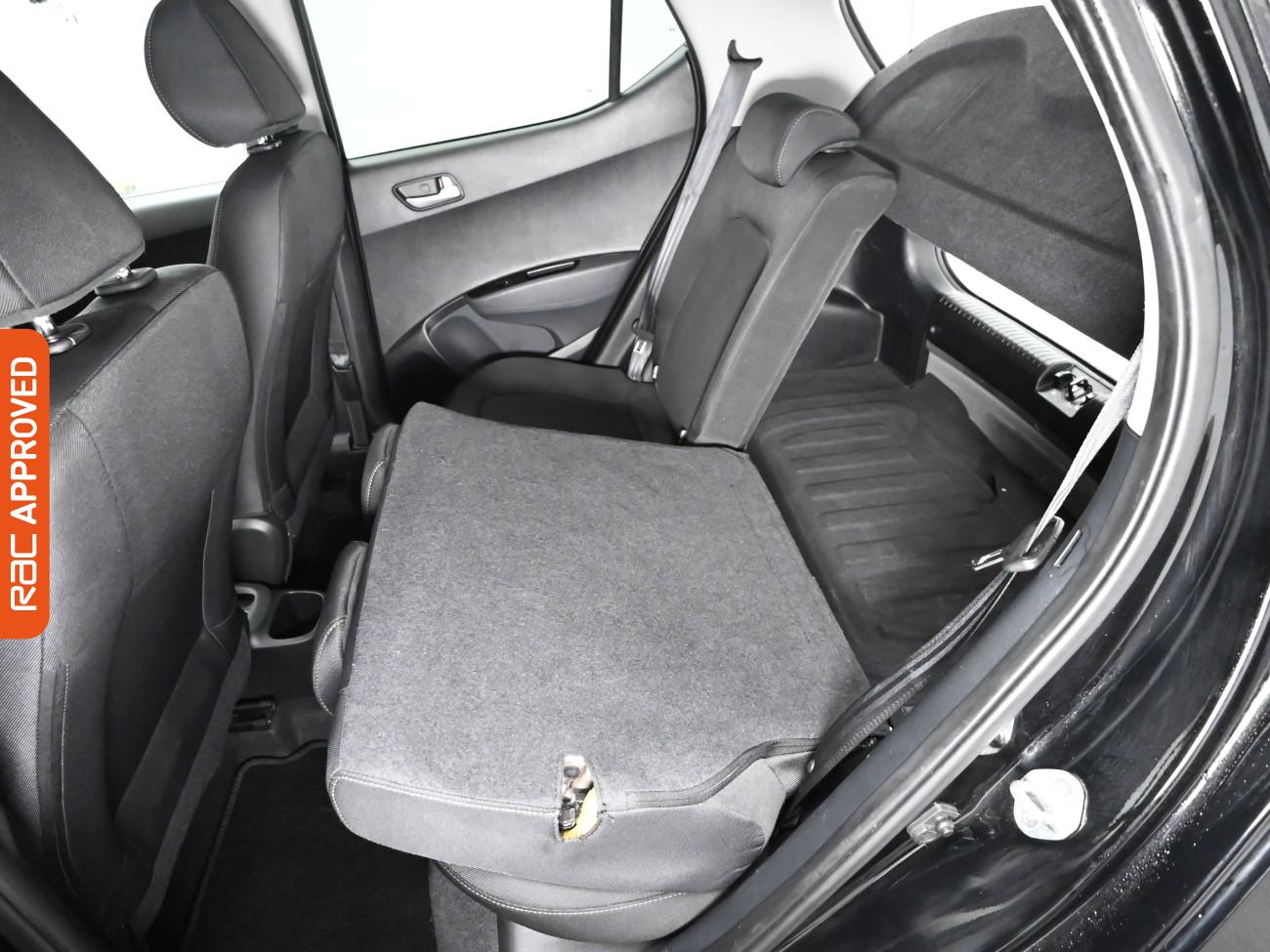 Used Hyundai i10 2017 for sale - 76641886: Photo 23