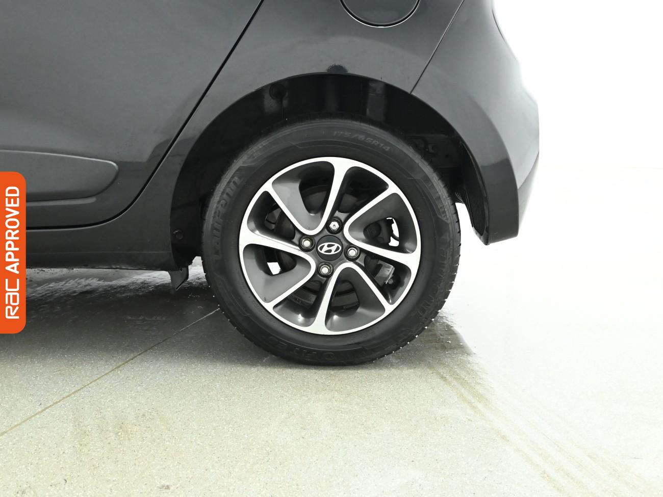 Used Hyundai i10 2017 for sale - 76641886: Photo 25