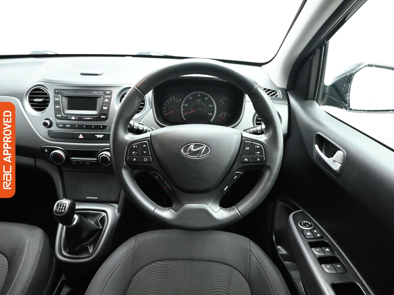 Used Hyundai i10 2017 for sale - 76641886: Photo 9