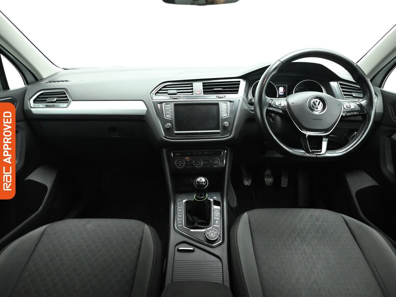 Used Volkswagen Tiguan 2016 for sale - 77076819: Photo 2