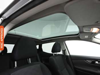 Used Nissan Qashqai 2017 for sale - 74780808: Photo