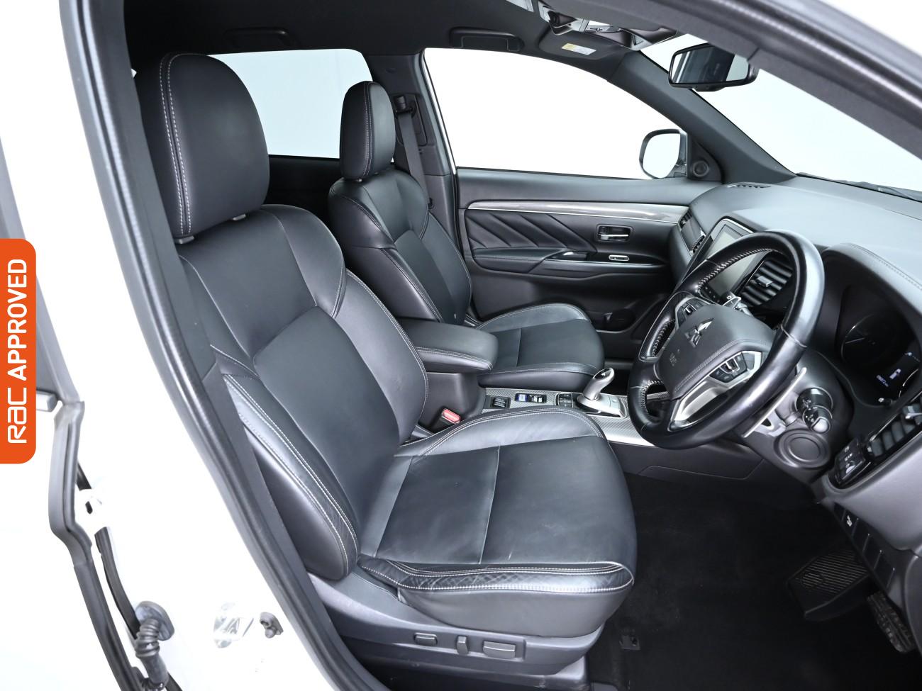 Used Mitsubishi Outlander 2020 for sale - 75924970: Photo 12