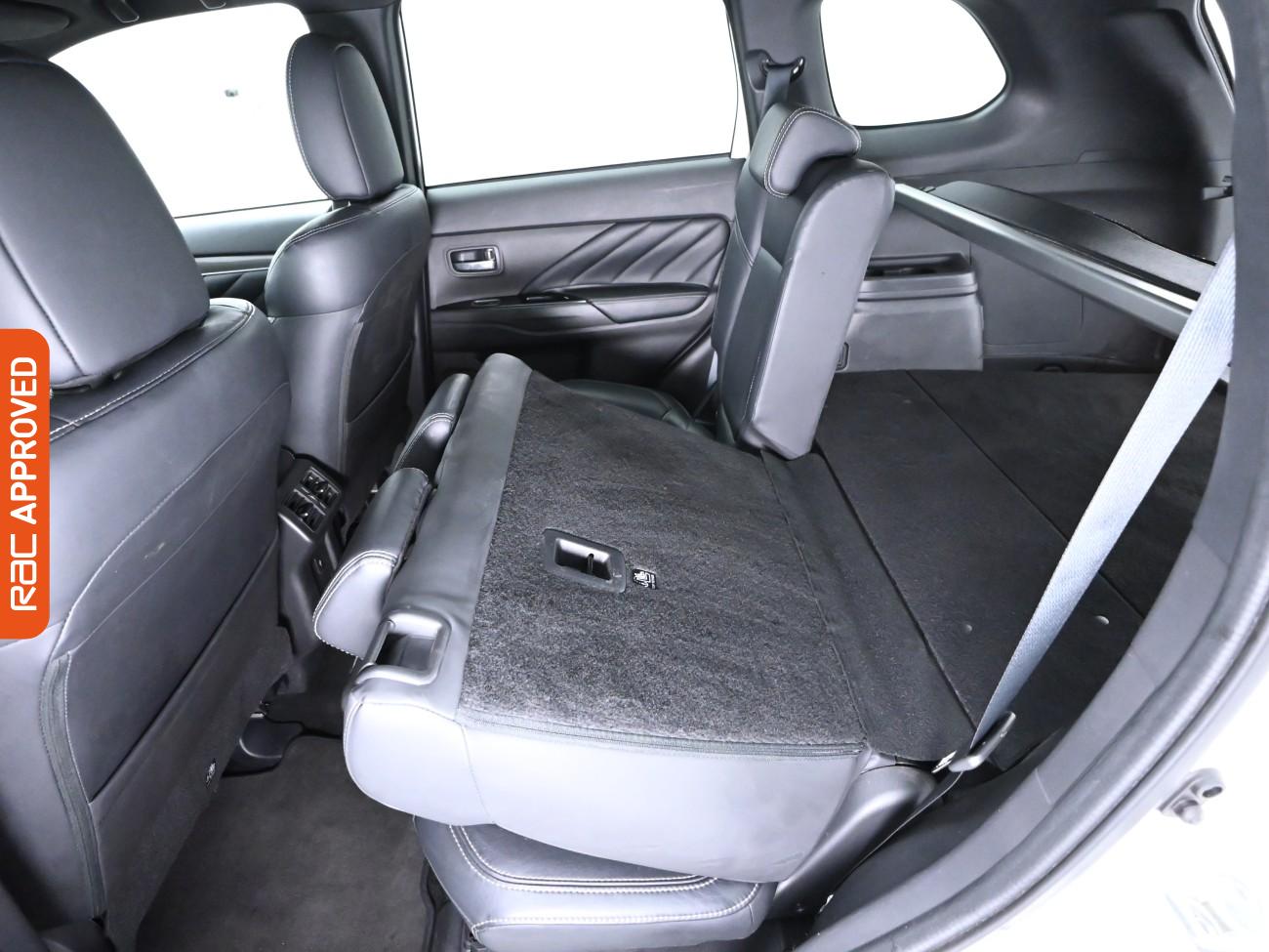 Used Mitsubishi Outlander 2020 for sale - 75924970: Photo 24