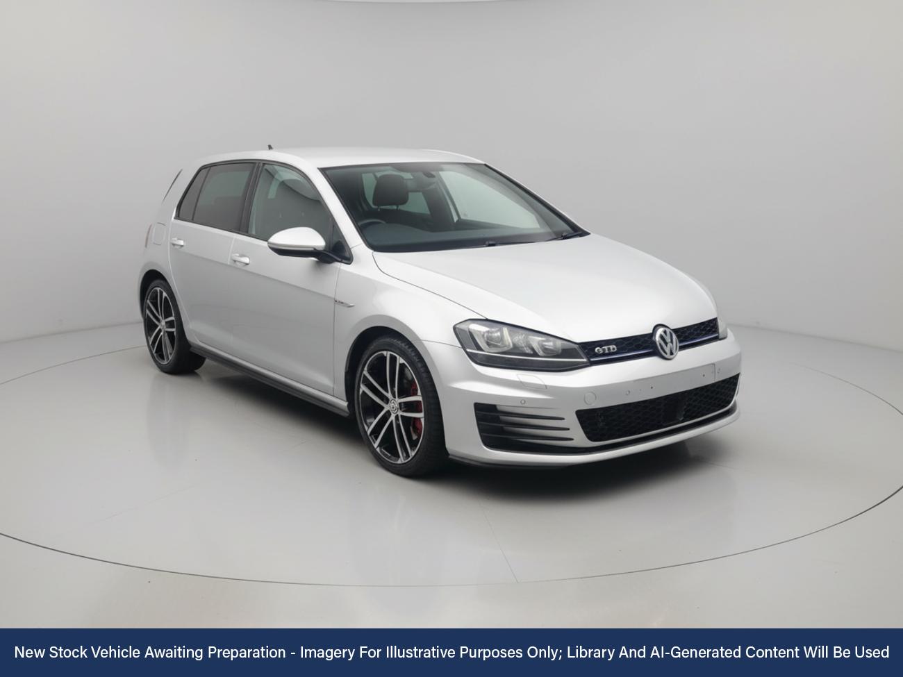 Used Volkswagen Golf 2015 for sale - 76491181: Photo 1