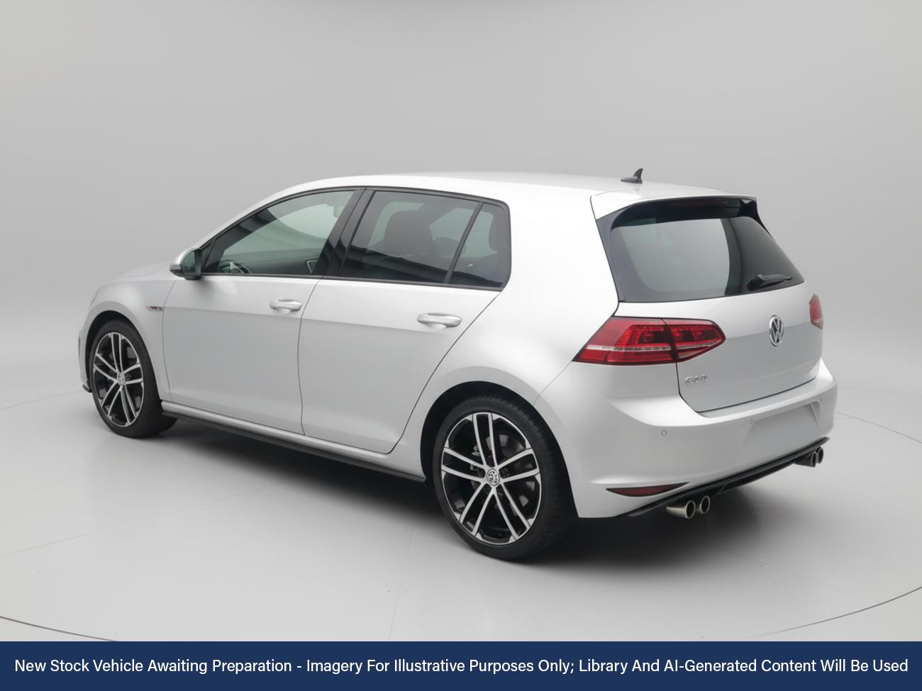 Used Volkswagen Golf 2015 for sale - 76491181: Photo 2