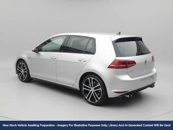 Used Volkswagen Golf 2015 for sale - 76491181: Photo