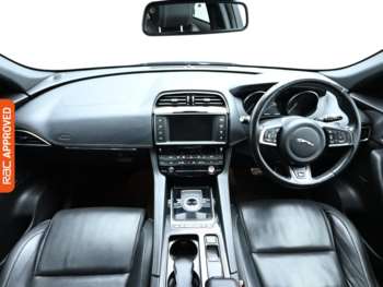 Used Jaguar F-Pace 2018 for sale - 75183103: Photo
