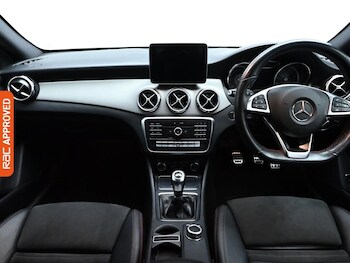 Used Mercedes-Benz GLA 2019 for sale - 76346530: Photo