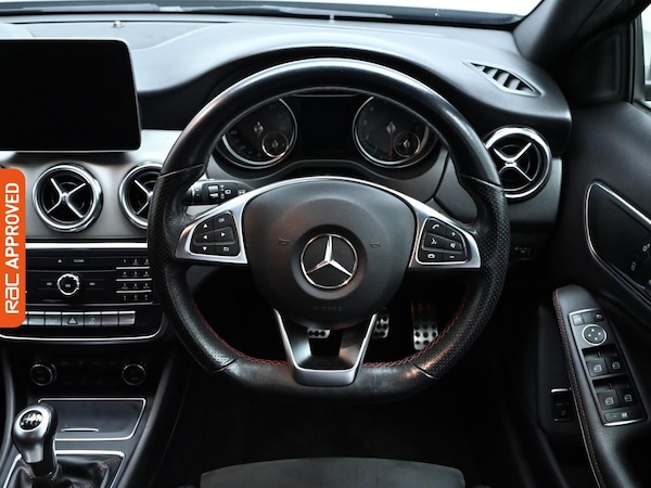 Used Mercedes-Benz GLA 2019 for sale - 76346530: Photo 9