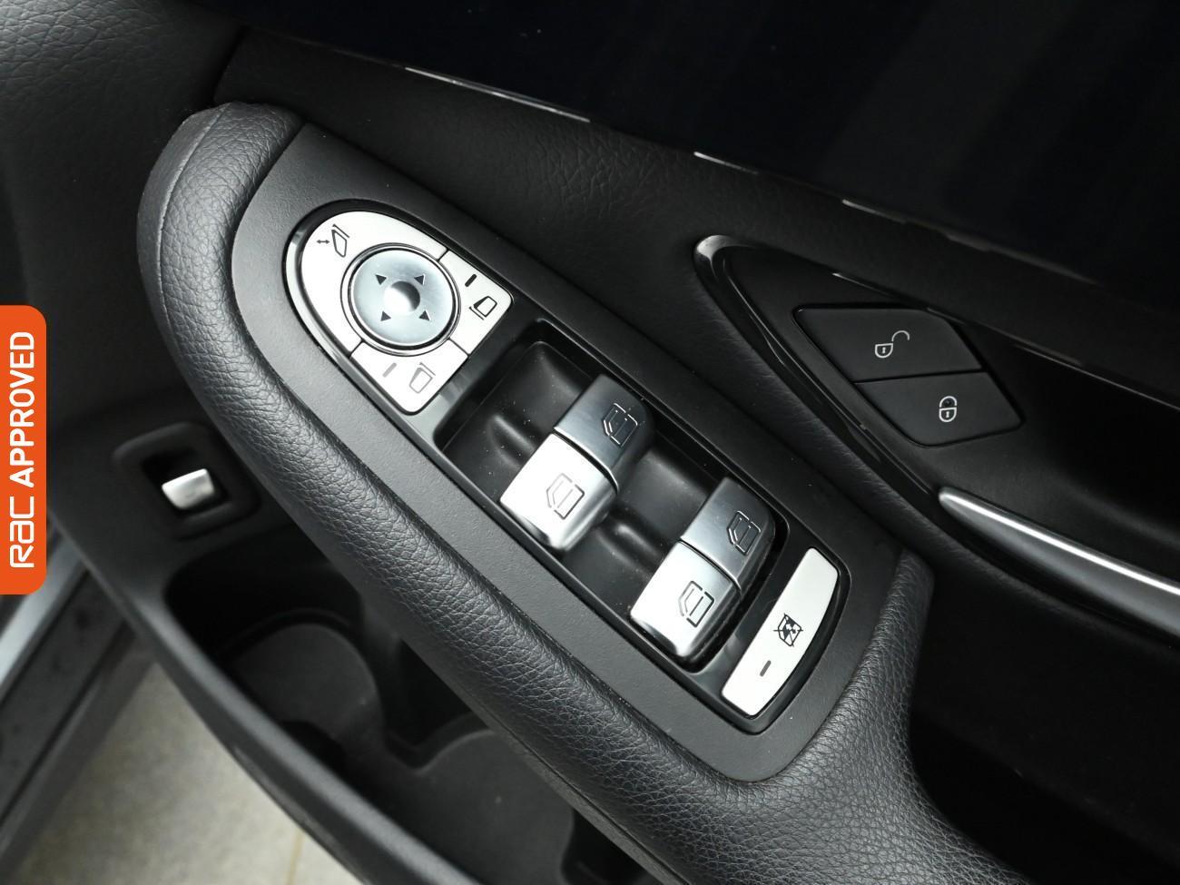 Used Mercedes-Benz GLC 2019 for sale - 76896183: Photo 24