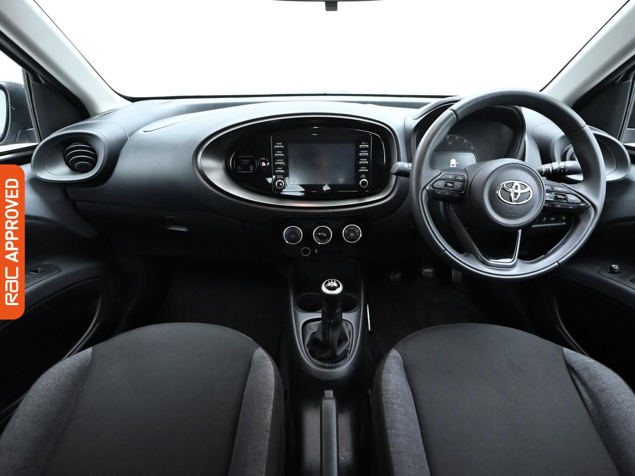 Used Toyota Aygo X 2023 for sale - 76047480: Photo 2