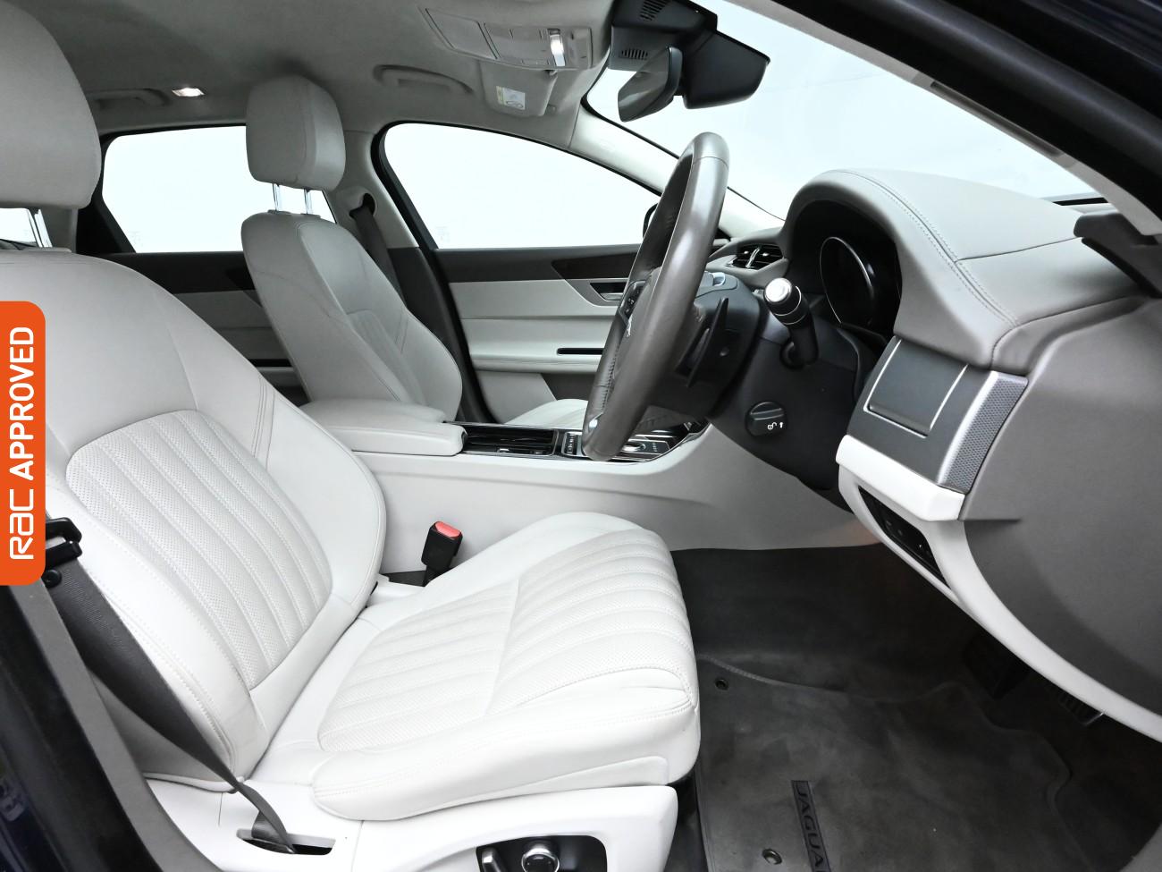 Used Jaguar XF 2018 for sale - 76177392: Photo 11