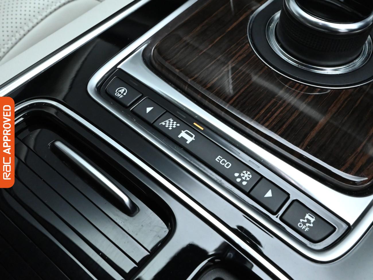 Used Jaguar XF 2018 for sale - 76177392: Photo 17