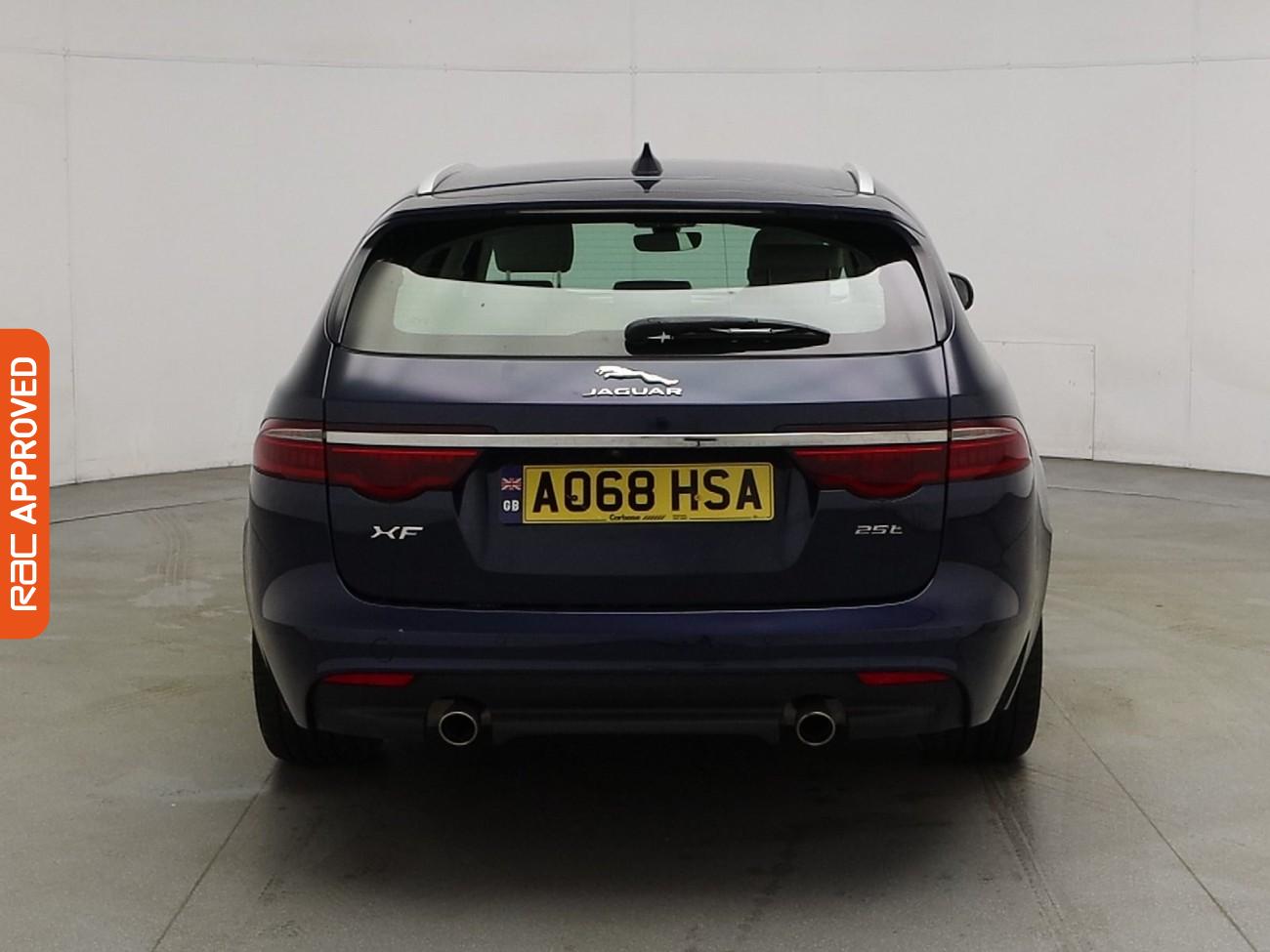 Used Jaguar XF 2018 for sale - 76177392: Photo 8