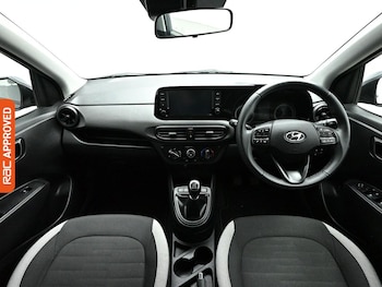 Used Hyundai i10 2020 for sale - 79487146: Photo