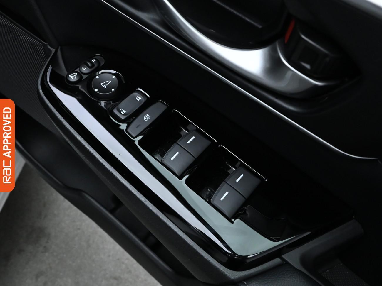 Used Honda CR-V 2021 for sale - 76469212: Photo 36