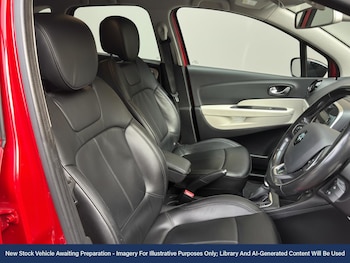 Used Renault Captur 2020 for sale - 76429044: Photo