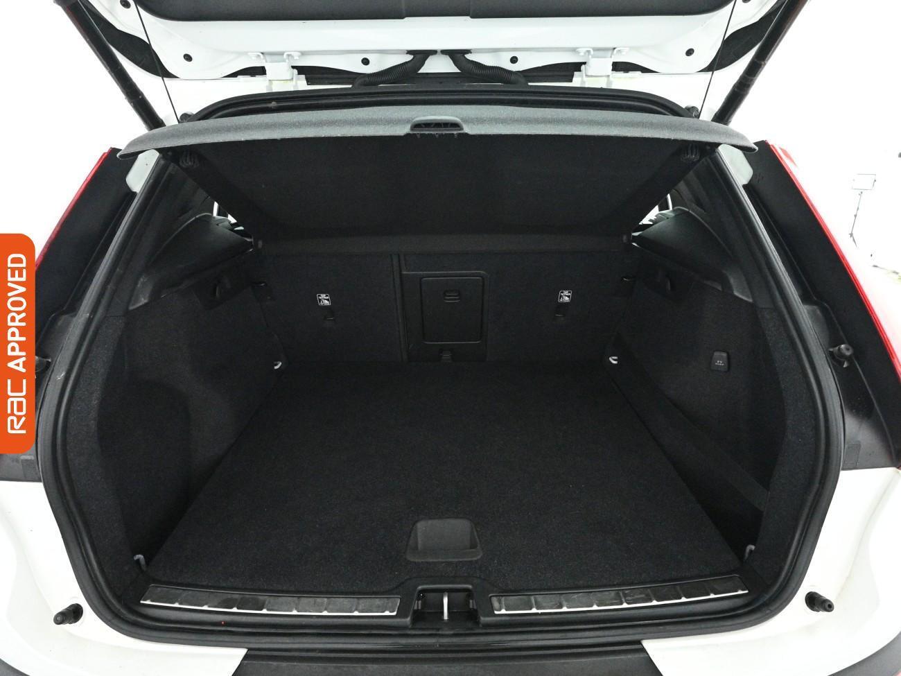 Used Volvo XC40 2020 for sale - 77929082: Photo 13