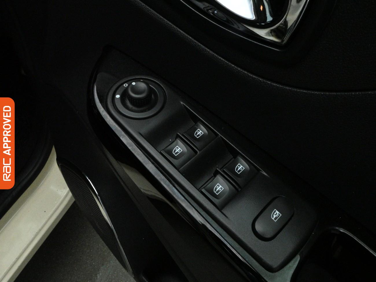 Used Renault Captur 2016 for sale - 77834965: Photo 22