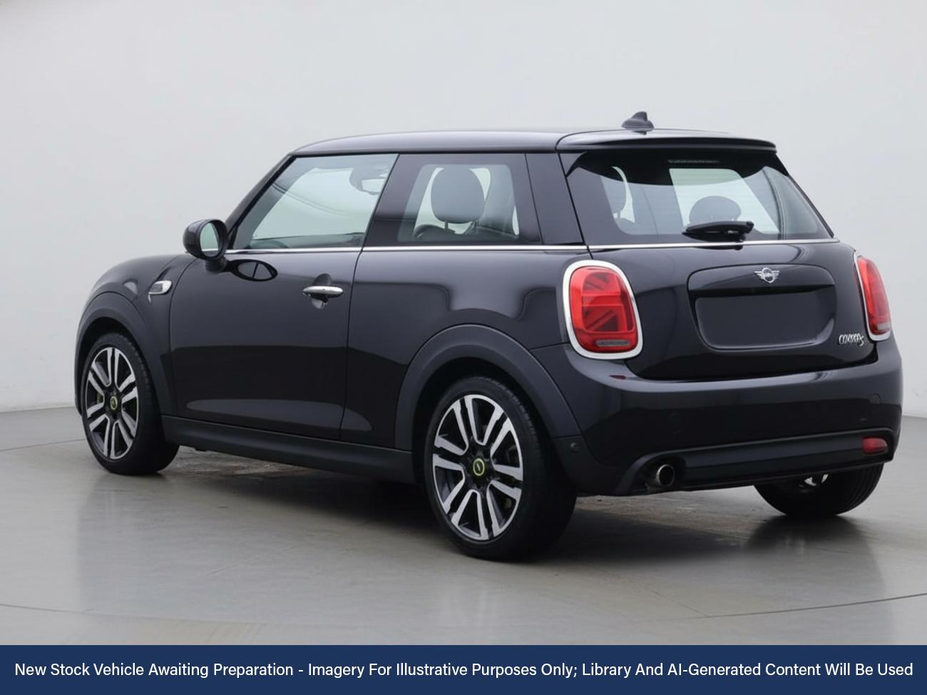 Used MINI Hatch 2021 for sale - 76569422: Photo 2