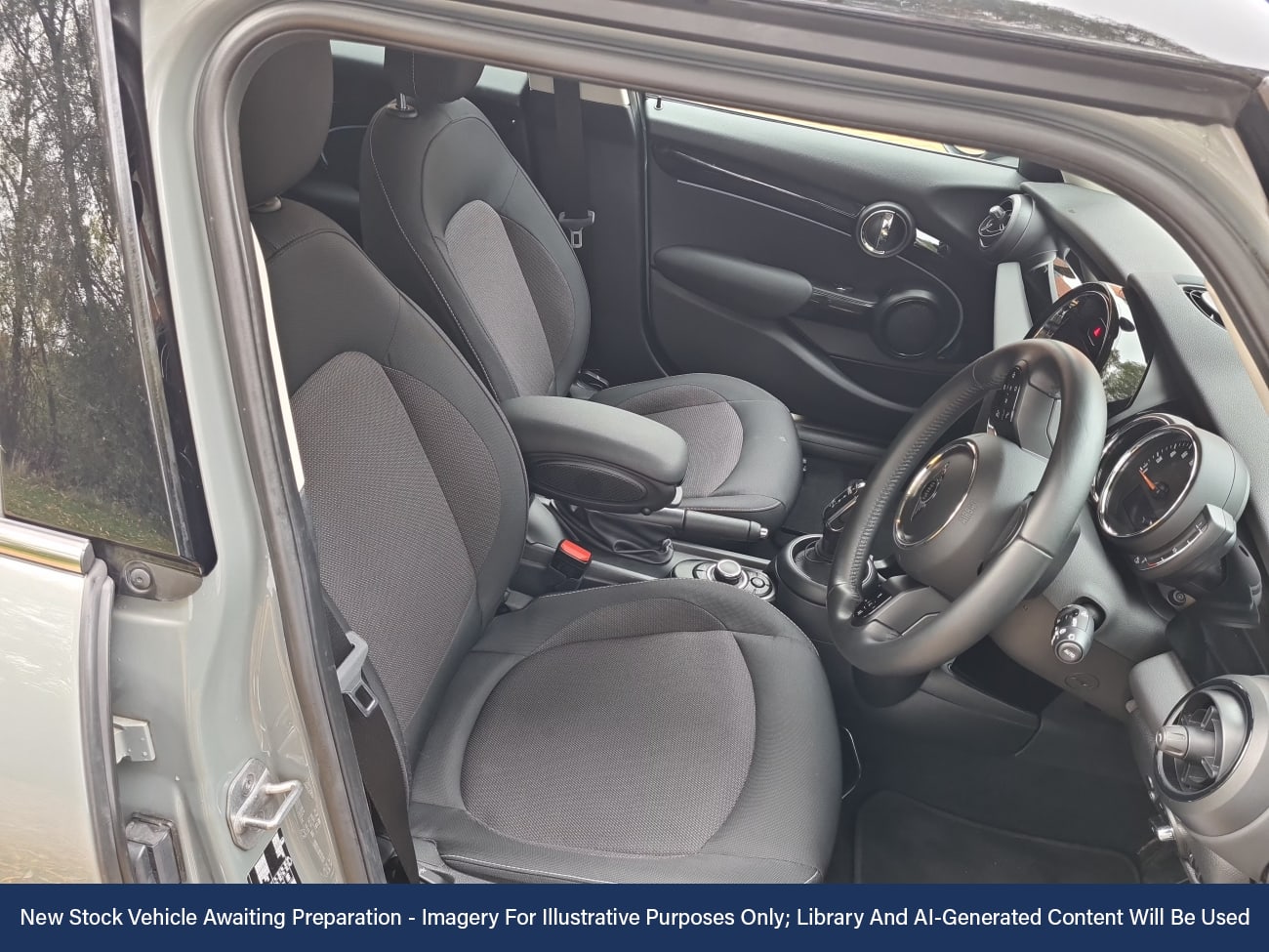 Used MINI Hatch 2025 for sale - 76373933: Photo 3