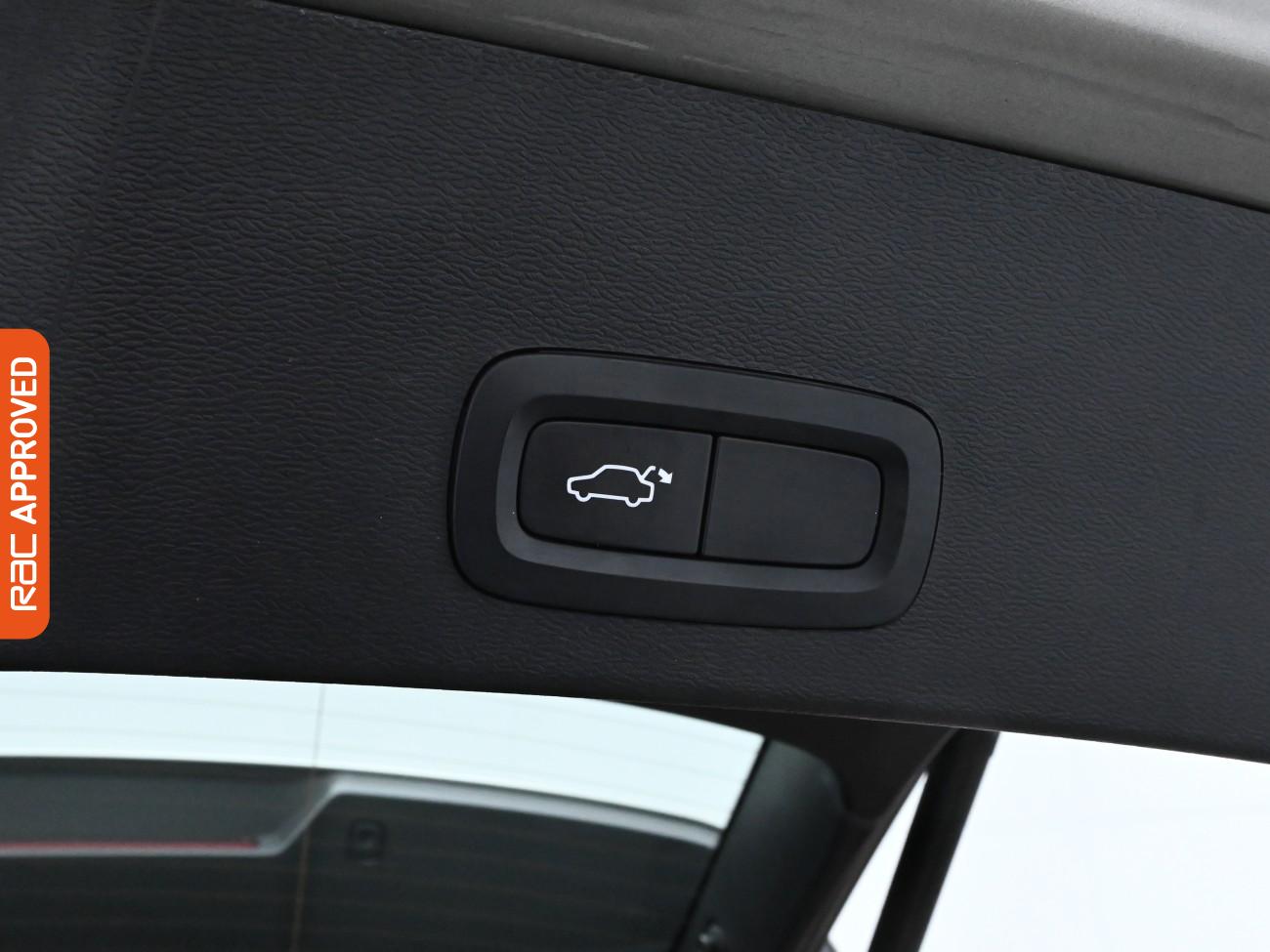 Used Volvo XC40 2021 for sale - 77324033: Photo 14