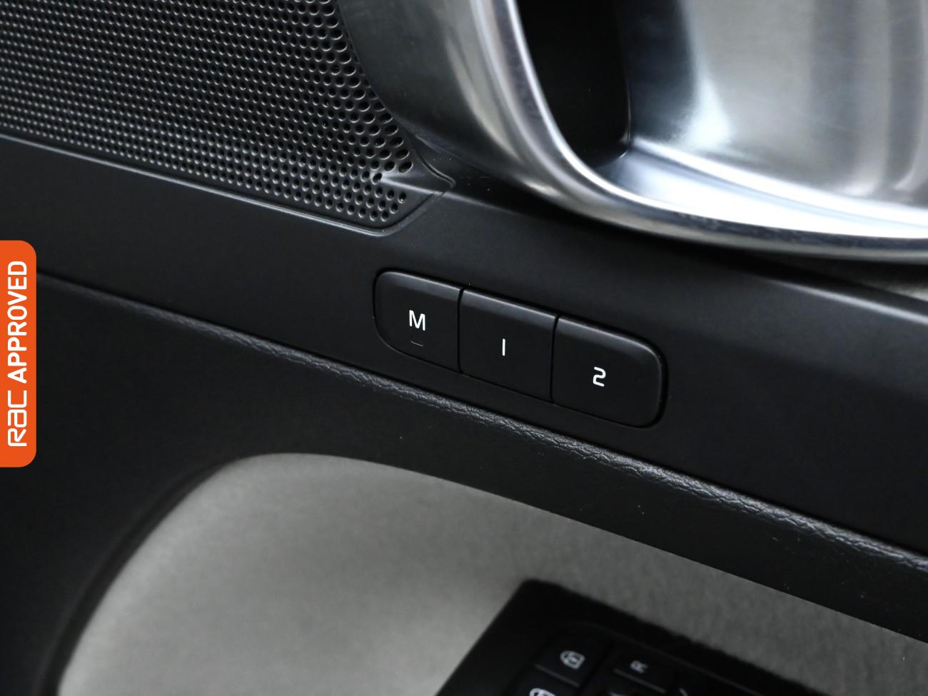 Used Volvo XC40 2021 for sale - 77324033: Photo 25