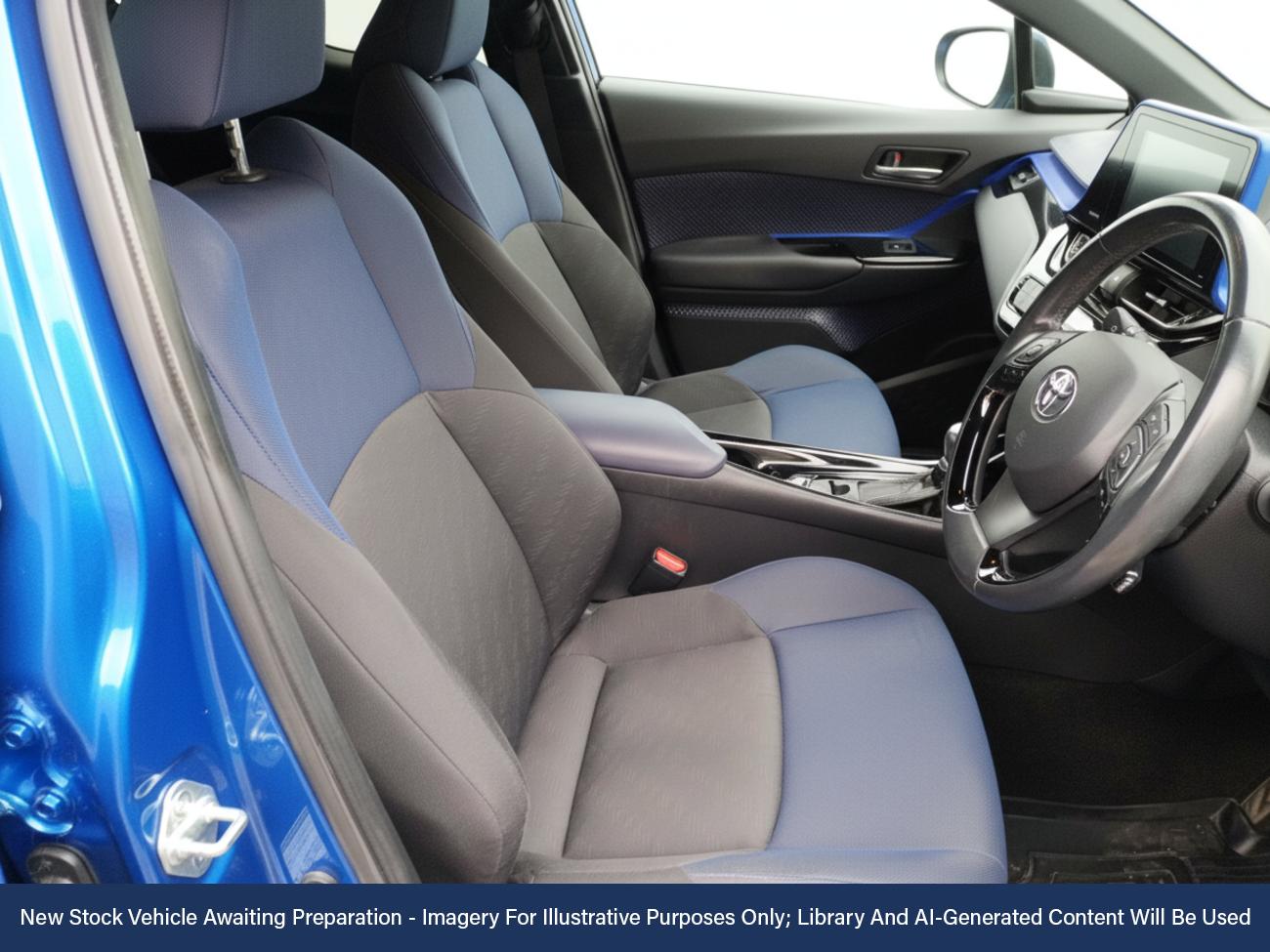 Used Toyota C-HR 2018 for sale - 76391063: Photo 3