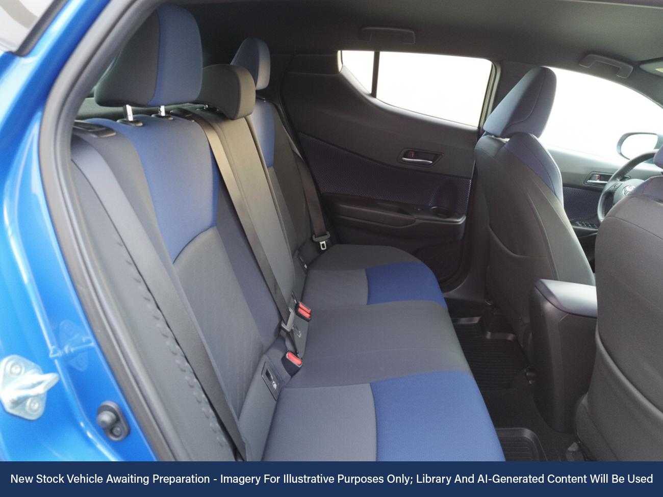 Used Toyota C-HR 2018 for sale - 76391063: Photo 4