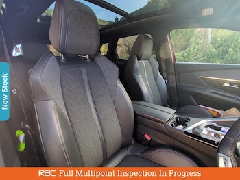 Used Peugeot 3008 2020 for sale - 76230708: Photo 3