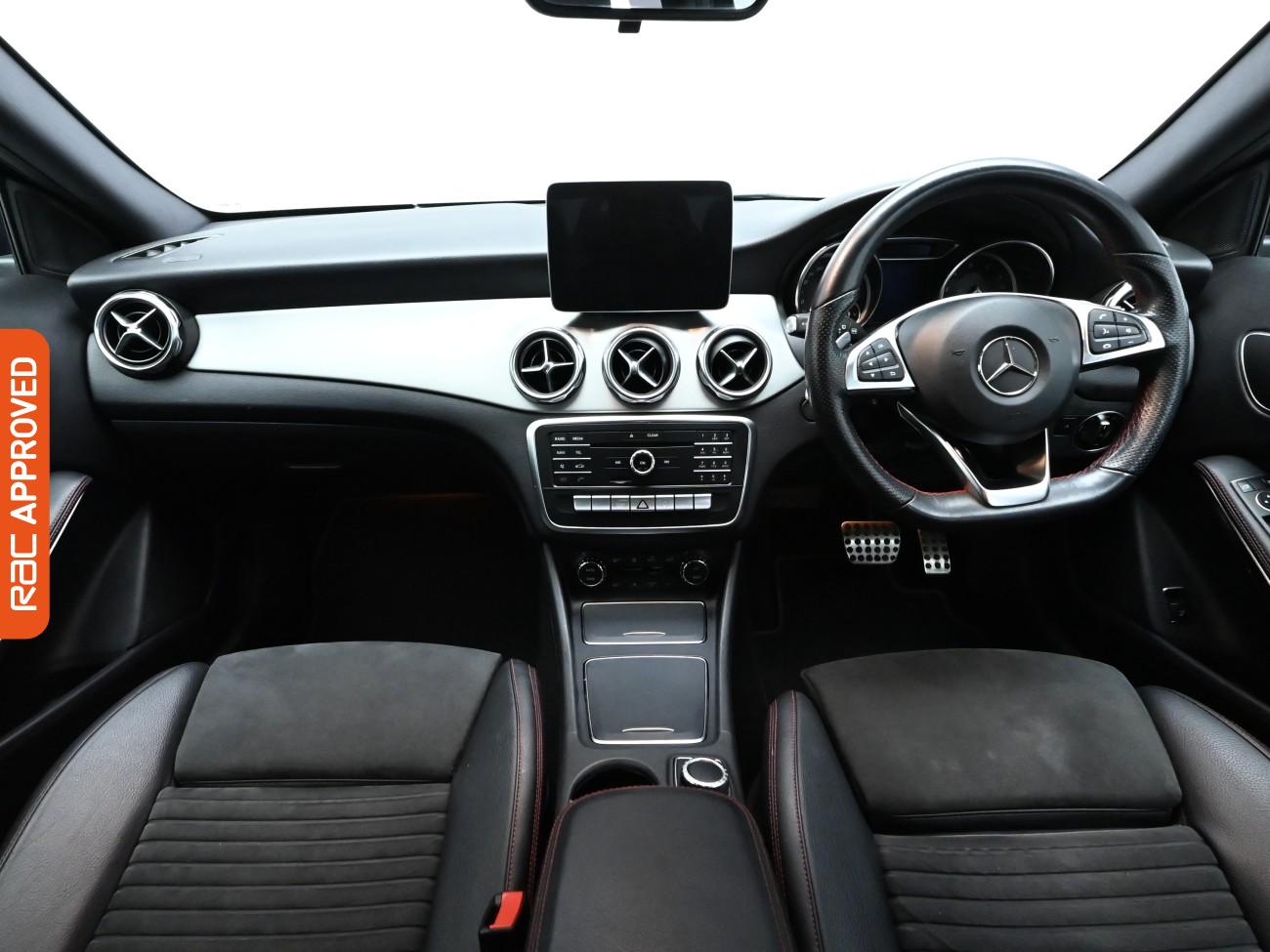 Used Mercedes-Benz GLA 2018 for sale - 75994321: Photo 2