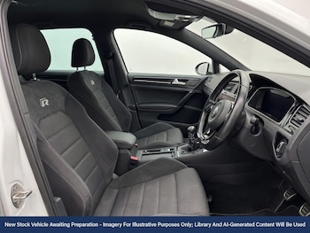 Used Volkswagen Golf 2017 for sale - 78732690: Photo