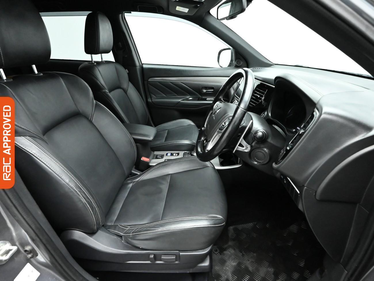 Used Mitsubishi Outlander 2018 for sale - 77557420: Photo 12