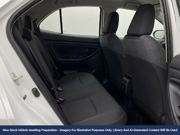 Used Toyota Yaris Cross 2023 for sale - 78534525: Photo