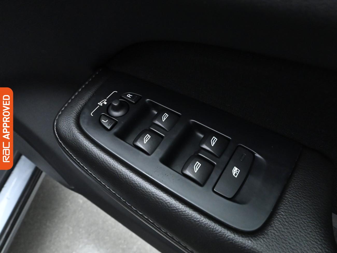 Used Volvo V60 2019 for sale - 76017575: Photo 26