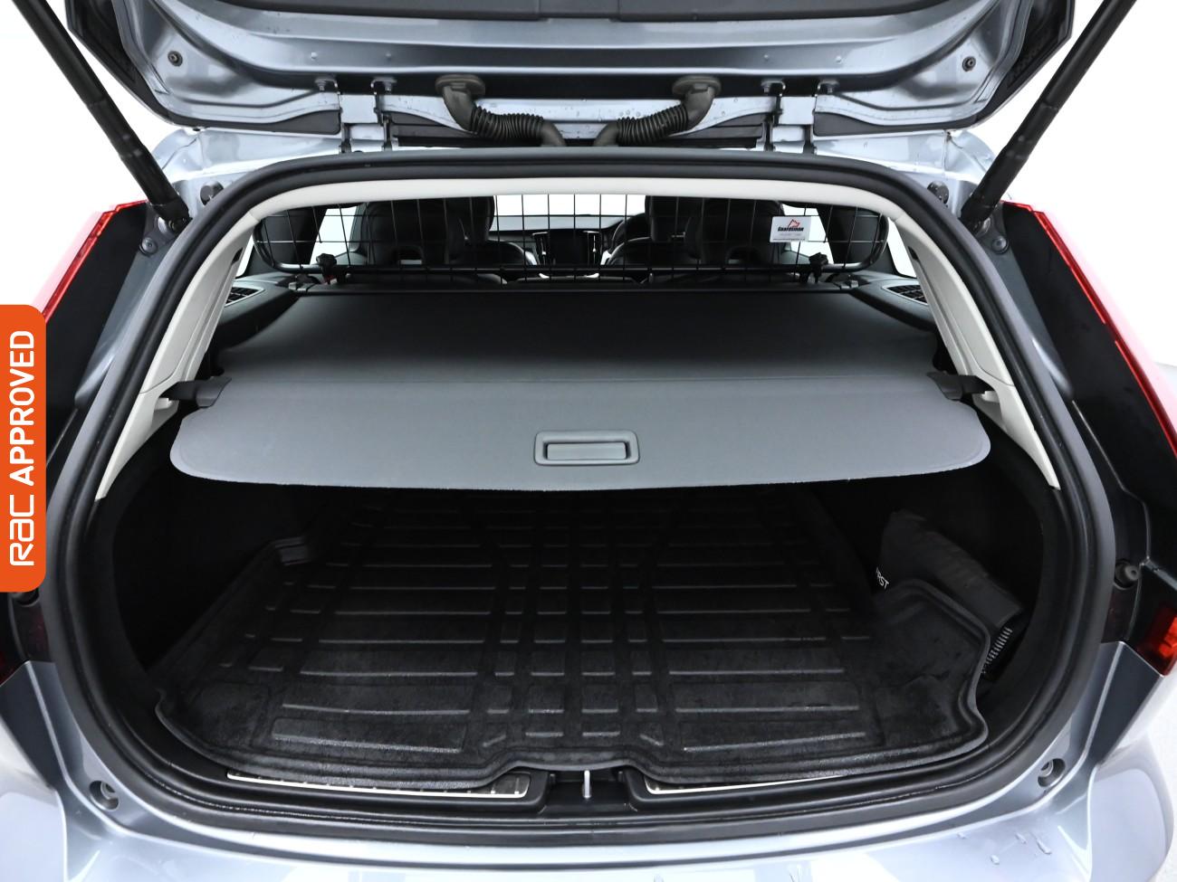 Used Volvo V60 2019 for sale - 76017575: Photo 27