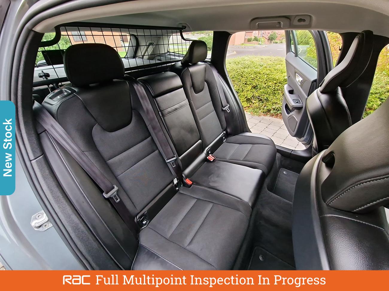 Used Volvo V60 2019 for sale - 76017575: Photo 4
