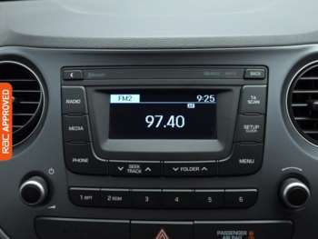 Used Hyundai i10 2018 for sale - 74905340: Photo