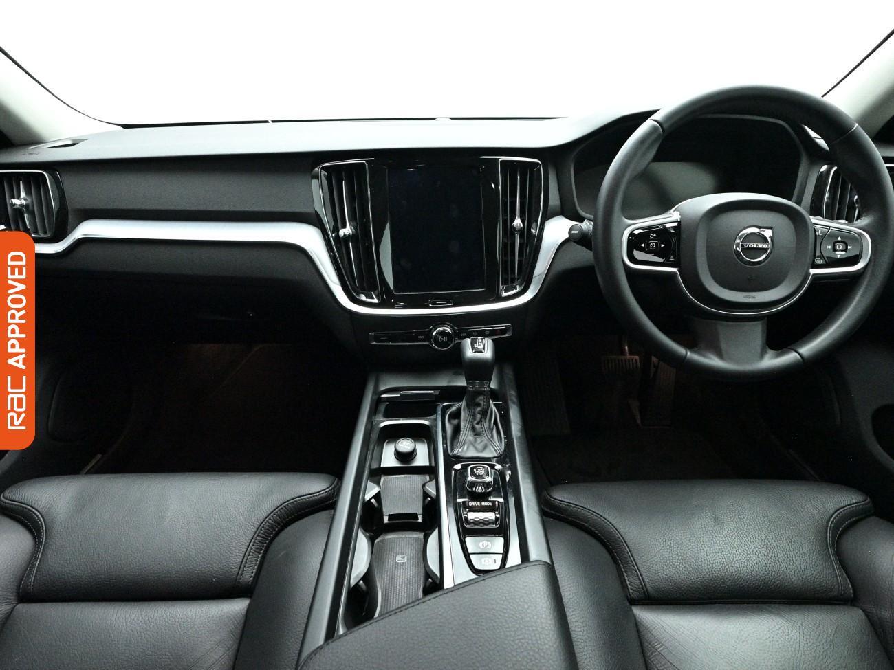 Used Volvo V60 2020 for sale - 78163282: Photo 2