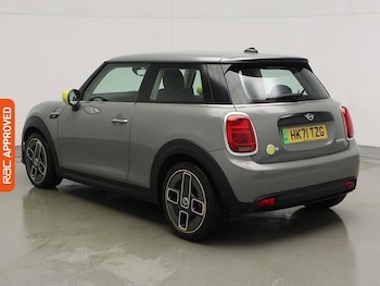 Used MINI Hatch 2021 for sale - 76979071: Photo