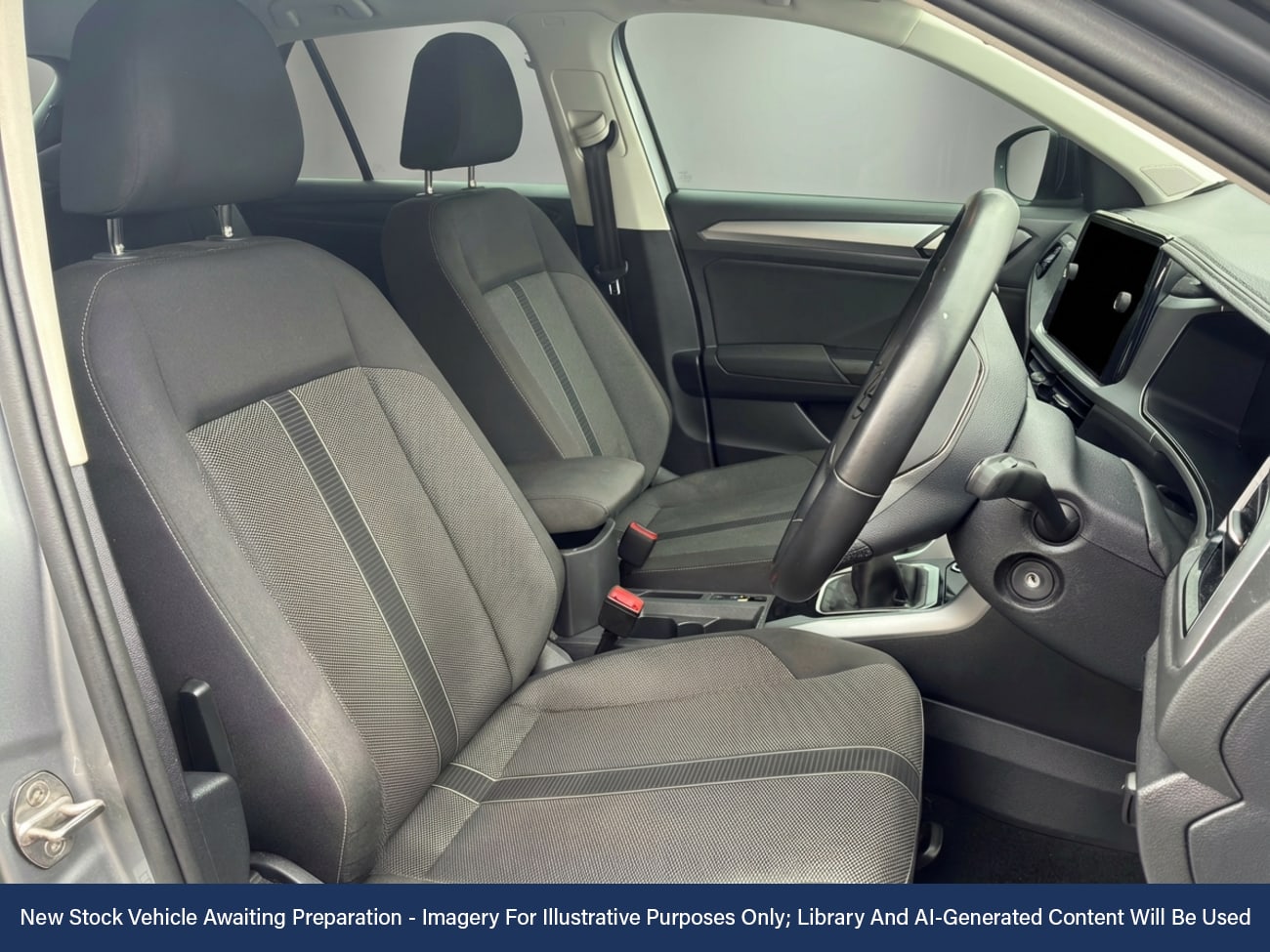 Used Volkswagen T-Roc 2023 for sale - 77759894: Photo 3