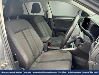 Used Volkswagen T-Roc 2023 for sale - 77759894: Photo