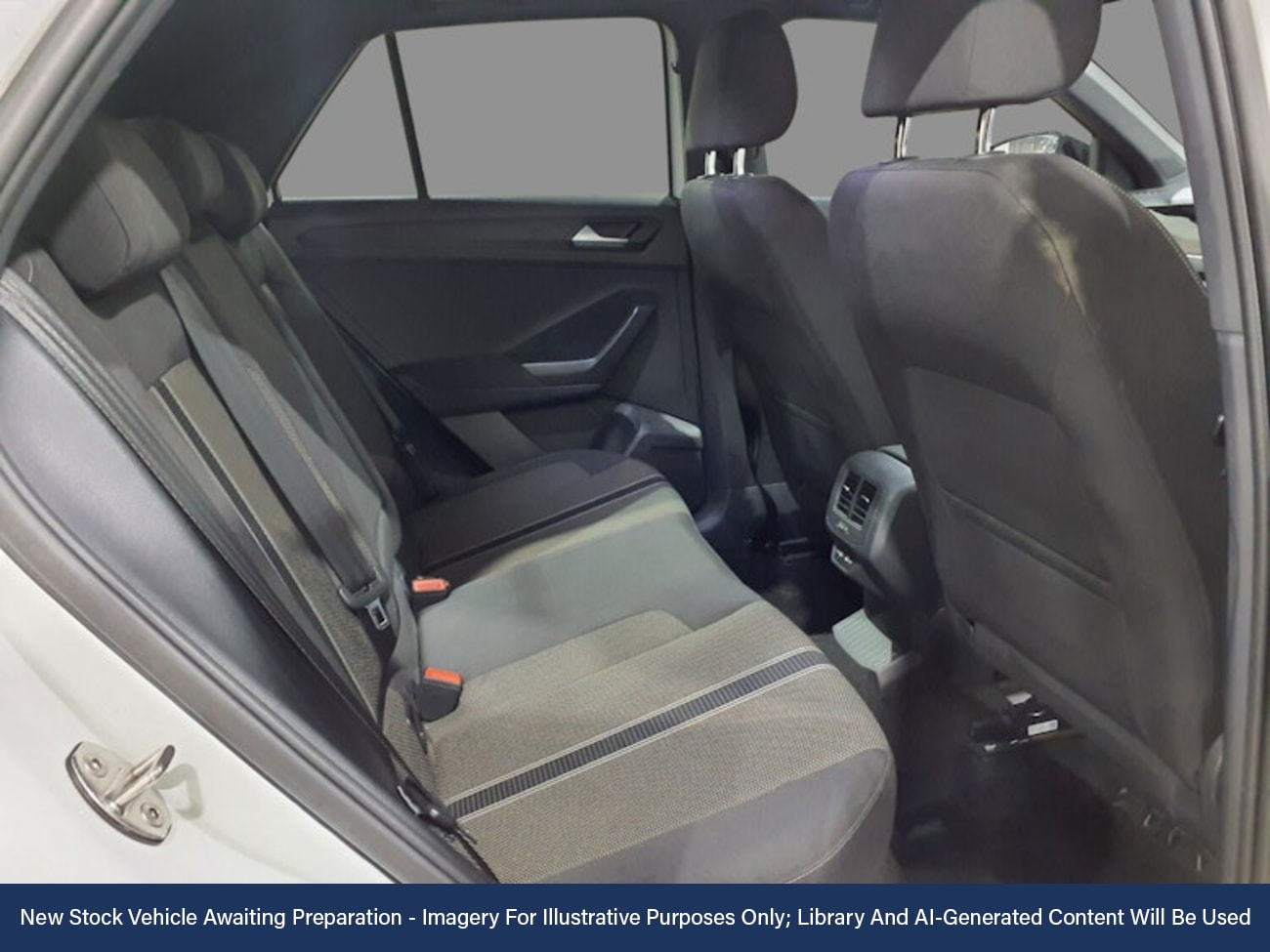 Used Volkswagen T-Roc 2021 for sale - 76576245: Photo 4