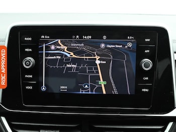 Used Volkswagen T-Roc 2023 for sale - 76805362: Photo