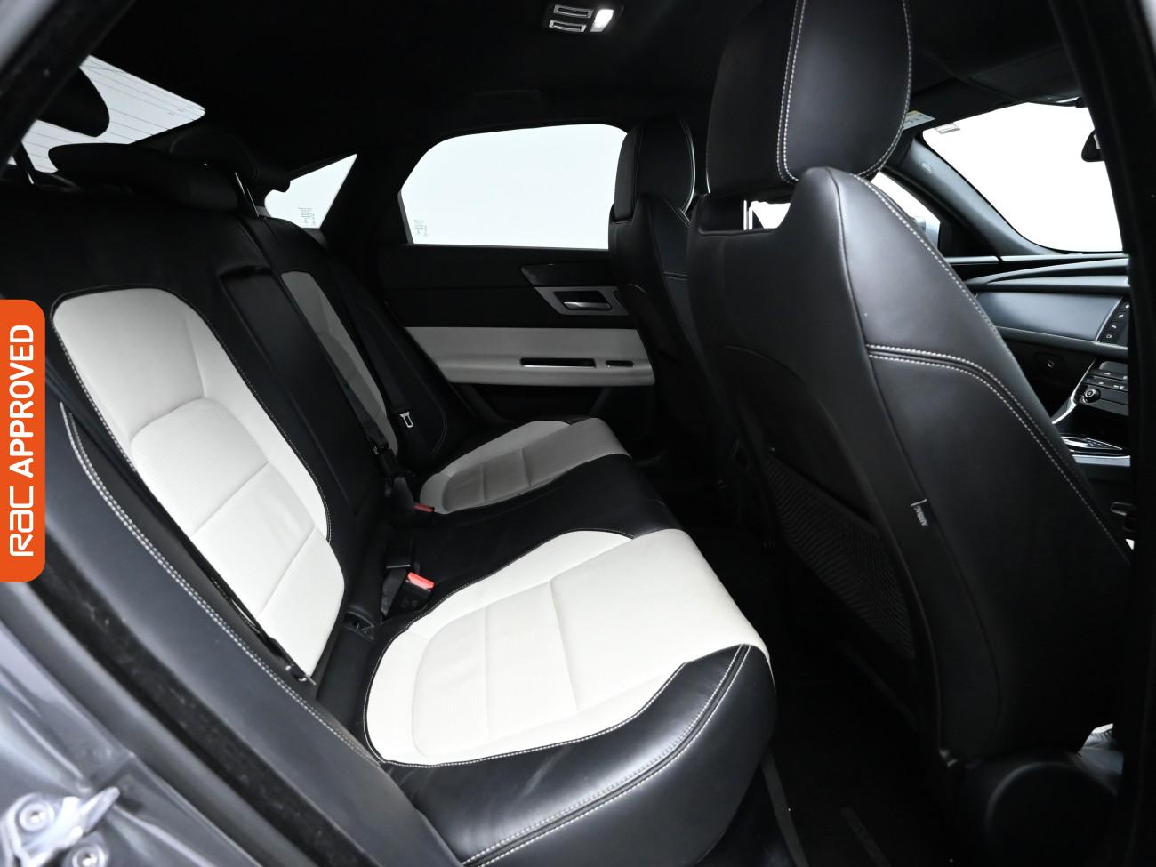 Used Jaguar XF 2018 for sale - 76330609: Photo 12