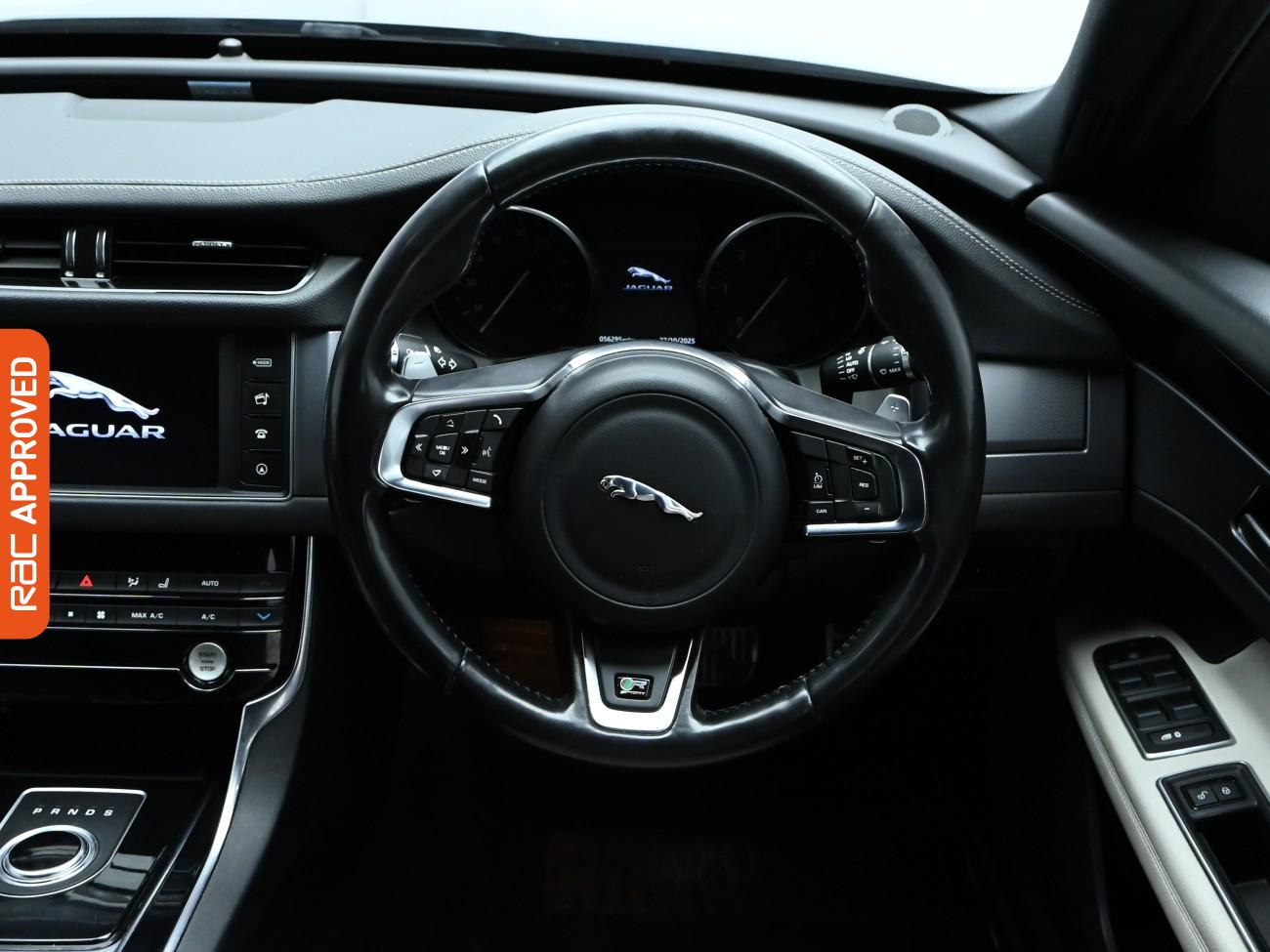 Used Jaguar XF 2018 for sale - 76330609: Photo 9