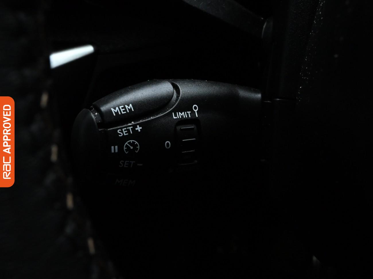 Used Peugeot 3008 2019 for sale - 76206943: Photo 15