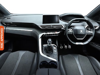 Used Peugeot 3008 2019 for sale - 76206943: Photo